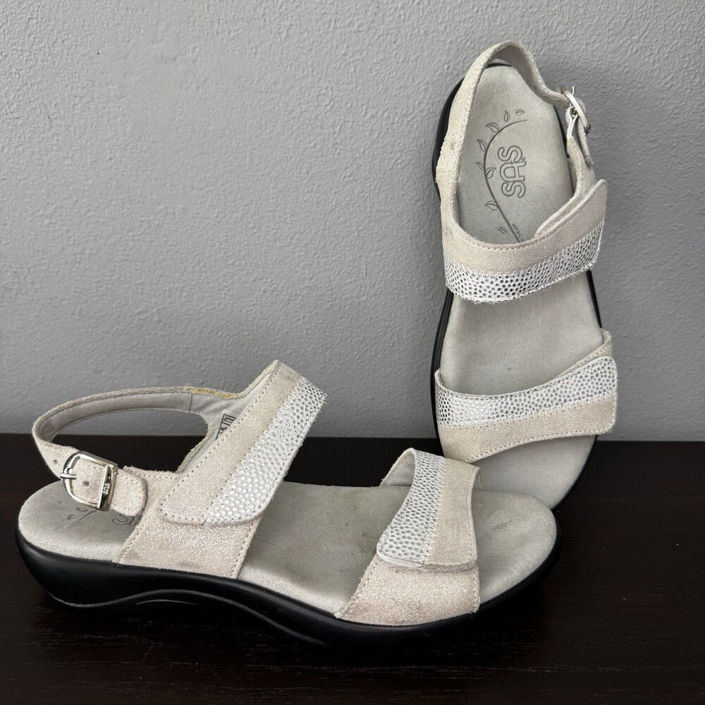 SAS Relaxed Comfort Sandal 6.5 M Silver Metallic Suede Strappy Walking Shoes USA